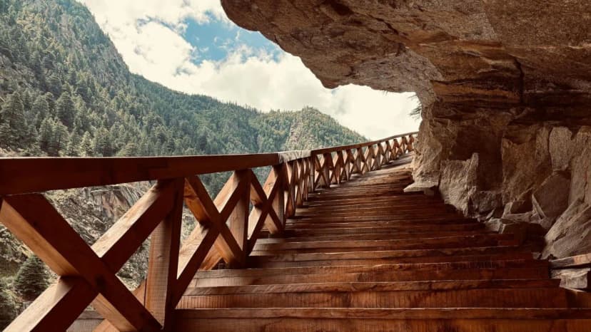 Harshil Valley & Gartang Gali poster