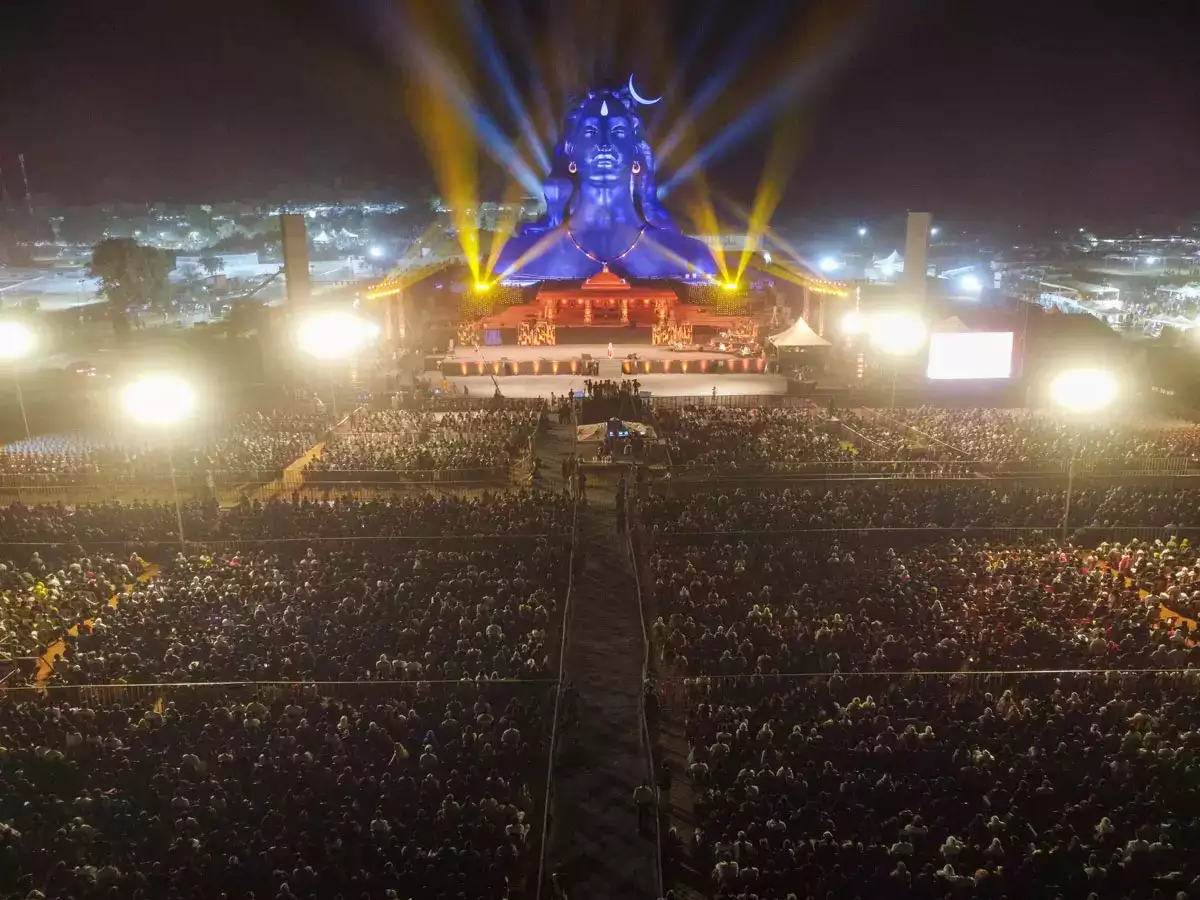 Group trip to Adiyogi Laser Show
