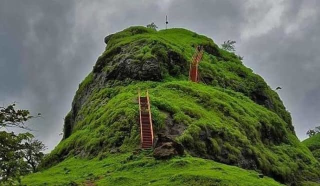 Bhatakna Tours and Travels