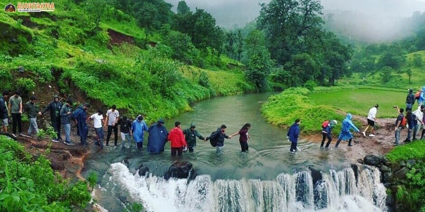 Kalsubai Flag Hosting Trek poster
