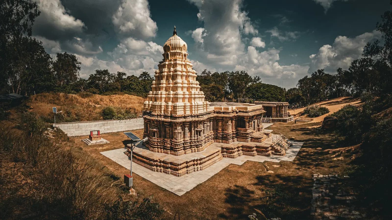 Group trip to Venugopalswamy Monuments